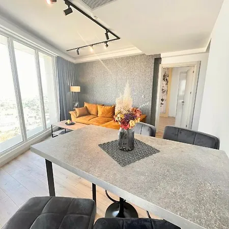 Alfred Sky Smart 29th Included Апартаменти *