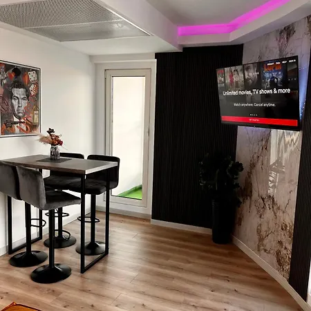 Alfred Sky Smart 29th Included *