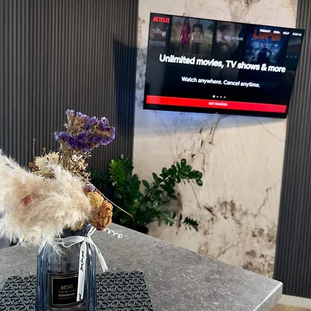 Alfred Sky Smart 29th Included Lägenhet Skopje