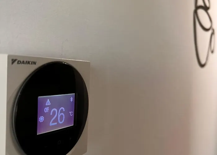 Alfred Sky Smart 29th Included Apartment *