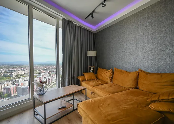 Alfred Sky Smart 29th Included Apartment *